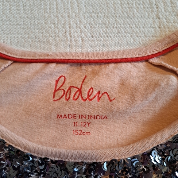 Mini Boden girls size 11-12 years sequin front shirt, light tan silver sequins - Picture 6 of 6